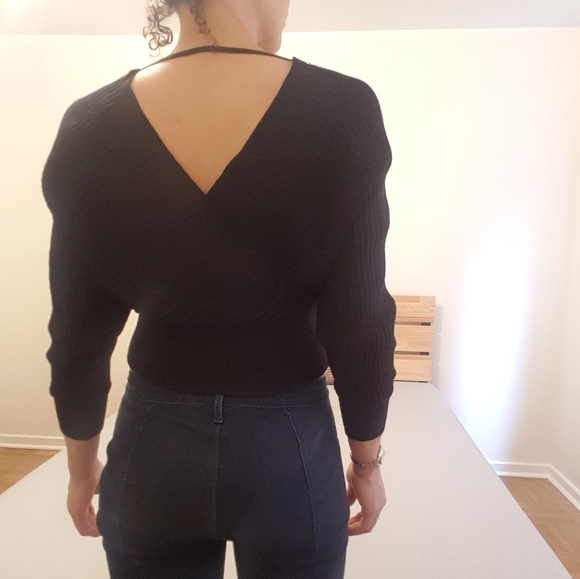 Immodel Fine Knit Sweater - Picture 3 of 3